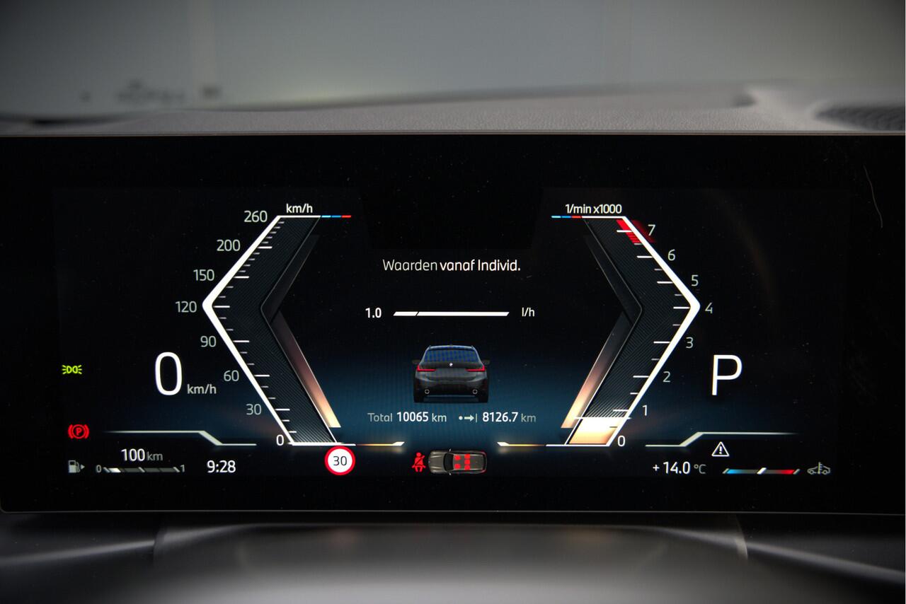 BMW 3-SERIE Touring 330i xDrive High Excecutive M Sport | M Performance | Stoelverwarming | Camera | Navigatie | Parkeersensoren | Apple Carplay | Keyless | HIFI | Adaptive Cruise Control | DAB | LED | BTW | Fabrieksgarantie