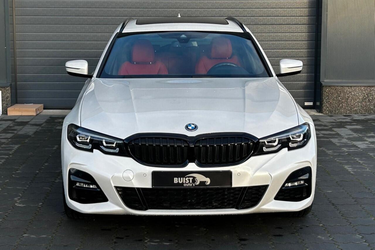 BMW 3-SERIE Touring 330e 293pk M-Sport INDIVIDUAL LEER PANO 19" KEYLESS 20424KM!