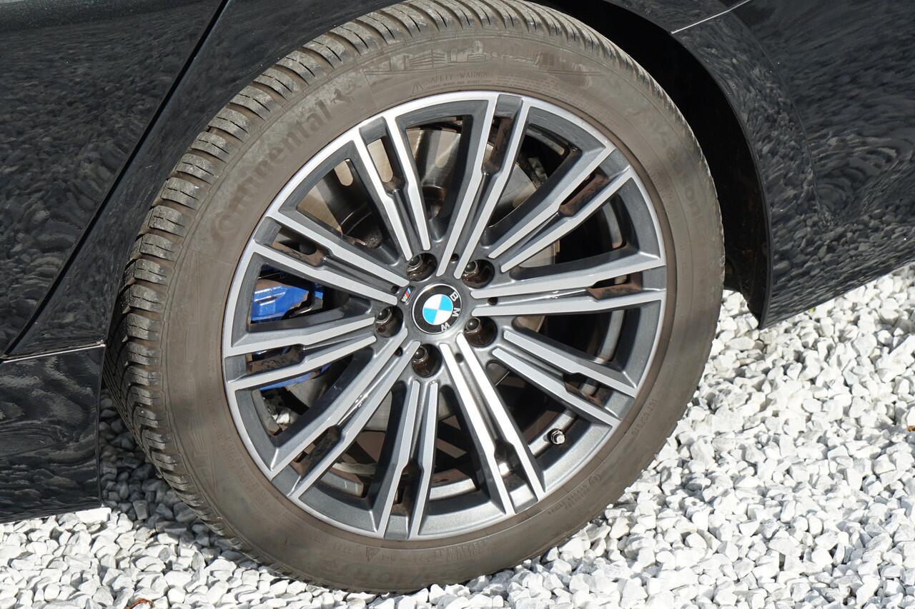 BMW 3-SERIE Touring 330i M Sport, Live Cockpit Professional, Shadow Line, Apple Carplay