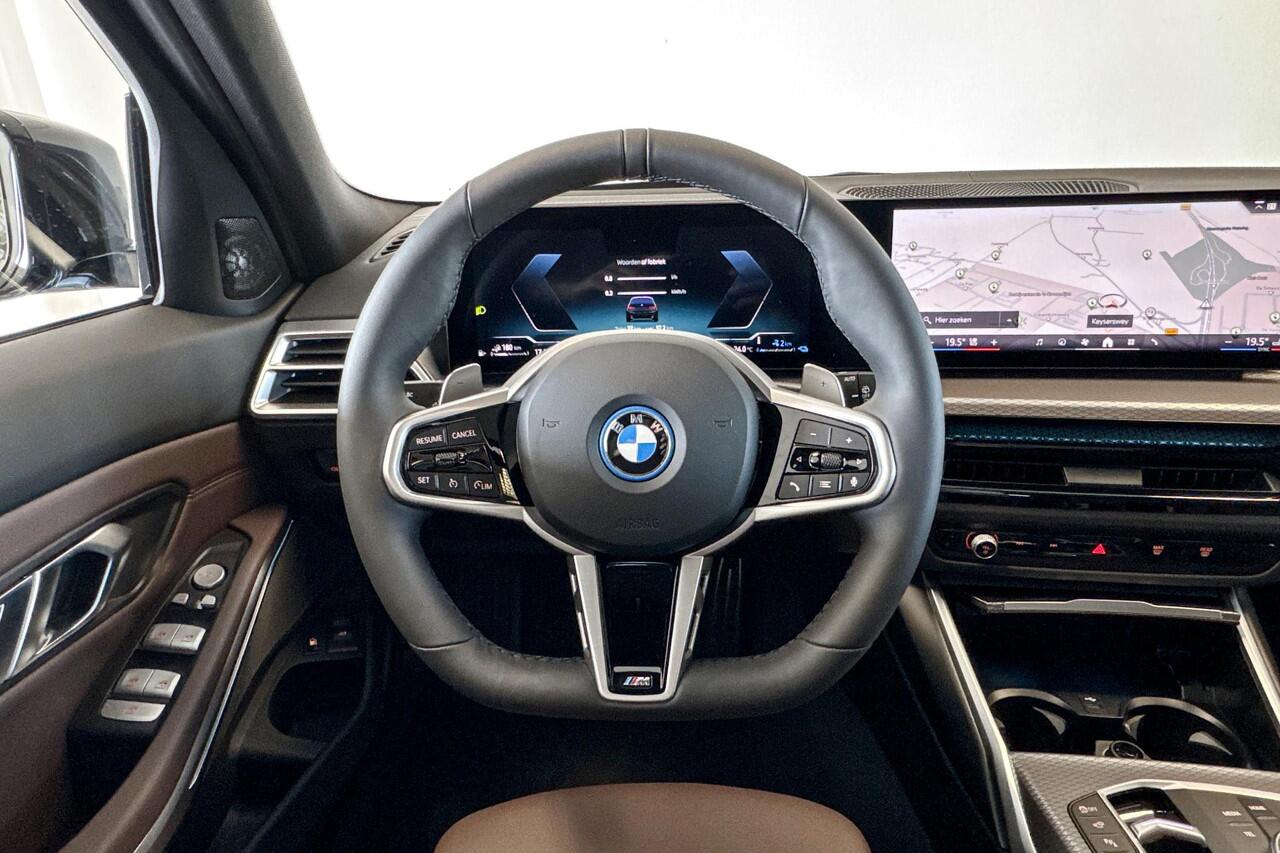 BMW 3-SERIE Touring 330e | M Sport | Harman Kardon | Head-up Display | Trekhaak |