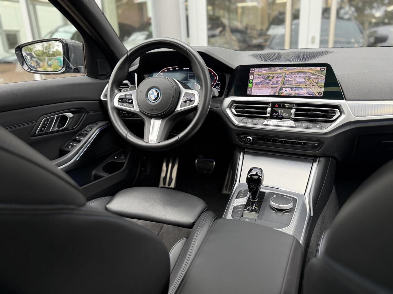 BMW 3-SERIE Touring 330e High Ex. M-sport plus|SOH98%|Pano|Laser|CoPilot|HiFi|Trekhaak|Dravit grey