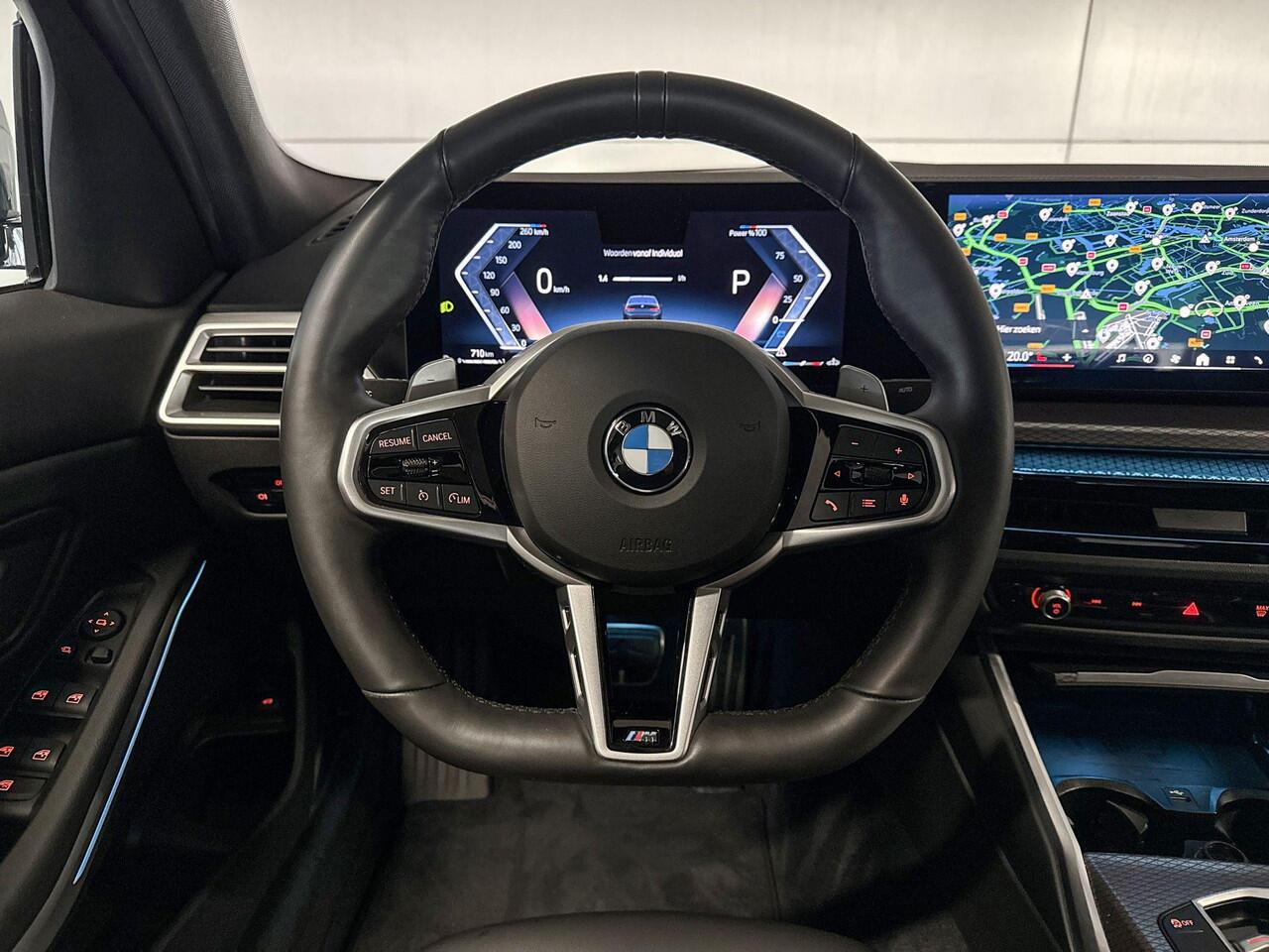 BMW 3-SERIE Sedan 330i xDrive M Sport | Schuifdak | Leder