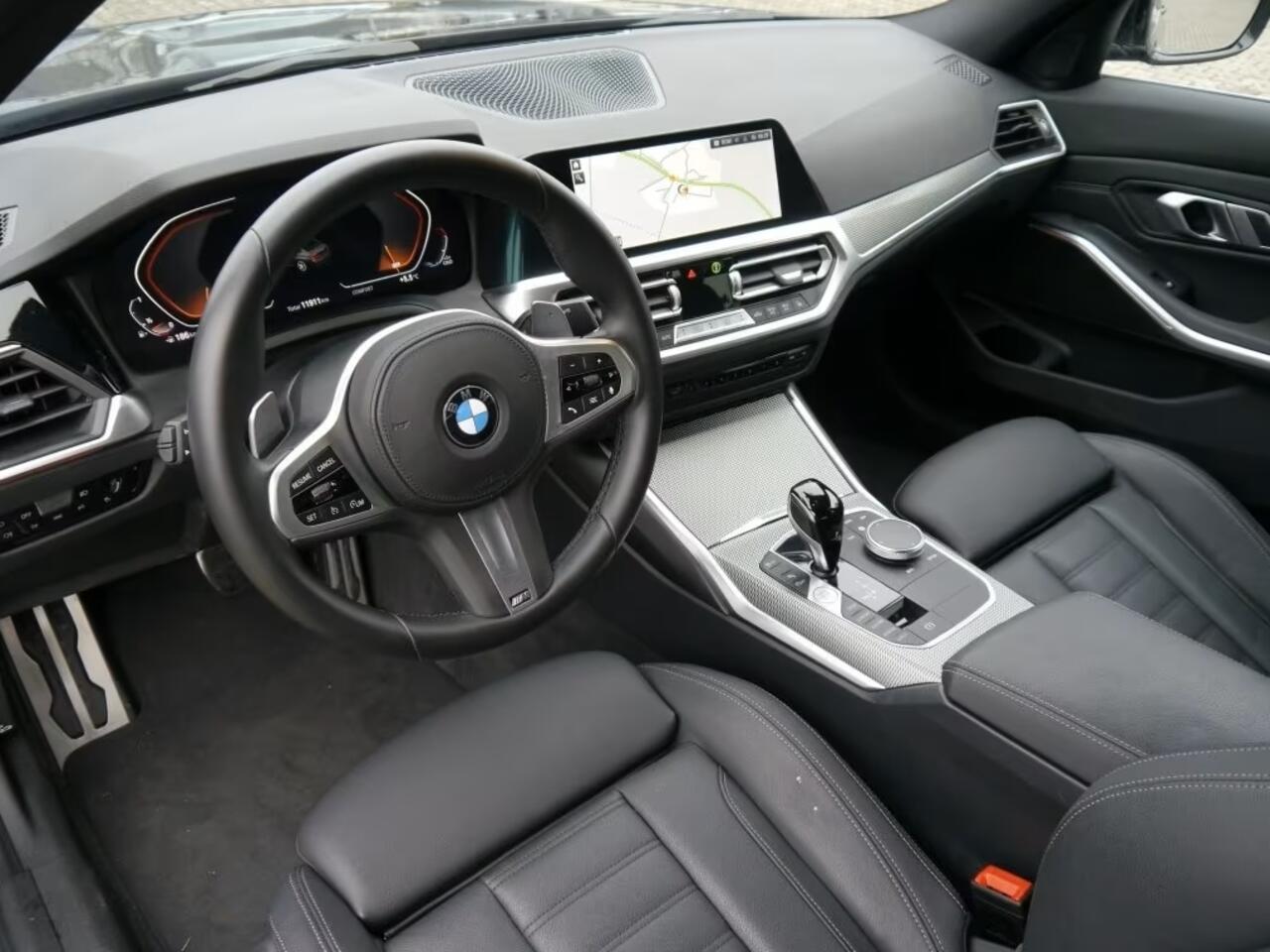 BMW 3-SERIE 320iA M-SPORT ** LED, LC Prof, NAVI+, LEDER, MEMORY-, SPIEGEL-, 18-inch LMV ** UNFALLFREI ** ** INFORMEER OOK NAAR ONZE AANTREKKELIJKE FINANCIAL-LEASE TARIEVEN **
