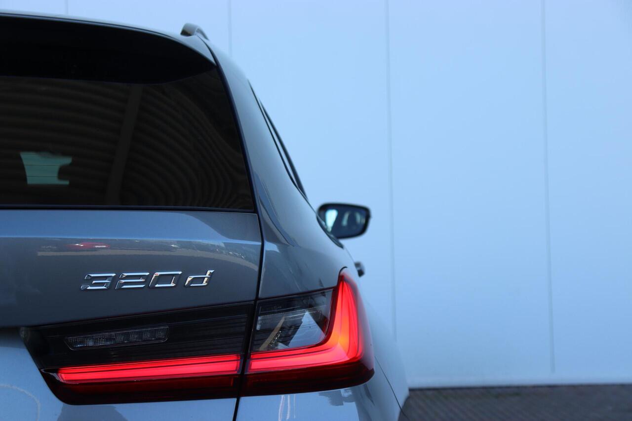 BMW 3-SERIE Touring 320d xDrive M-Sportpakket/ Elektrische trekhaak/ Comfort Acces/ Innovation Pack