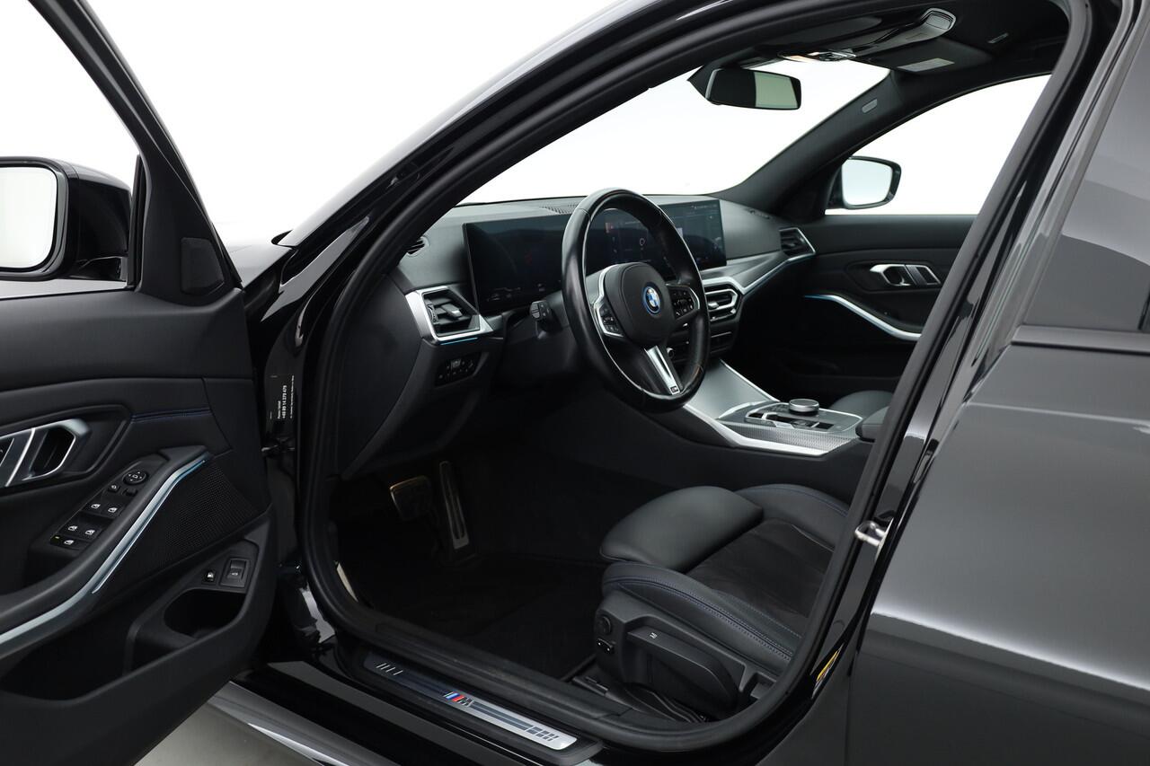 BMW 3-SERIE Touring 320e M Sport | Facelift | Shadow Line | Curved display | Adapt. Cruise | Nav + CarPlay | Elek. Klep | Sfeerverlichting | LED | Stoelverw. | PDC V