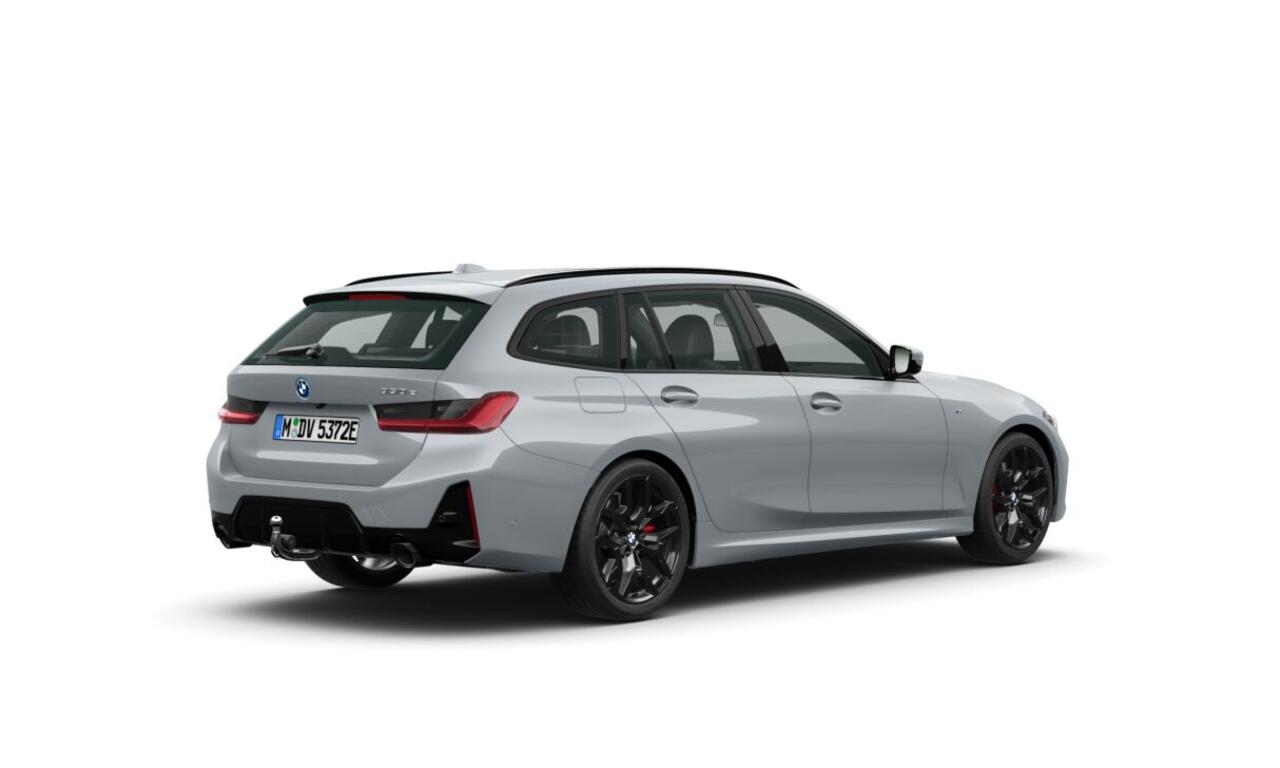 BMW 3-SERIE Touring 330e | 19 Inch | M-Sportpakket Pro | Innovation Pack | Comfort Pack | Panoramadak | Trekhaak