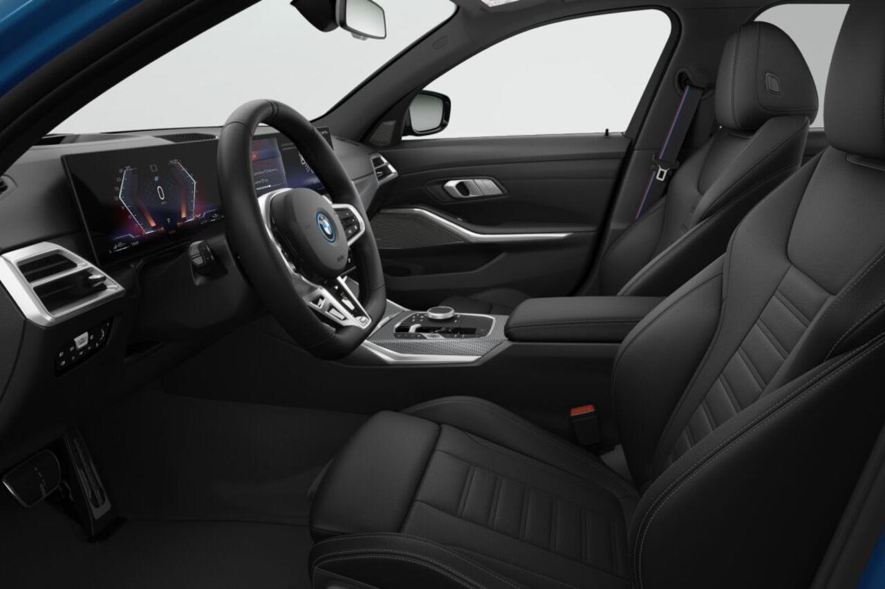 BMW 3-SERIE Touring 330e M Sport Edition | M Sportpakket Pro | Innovation Pack | Comfort Pack | Trekhaak