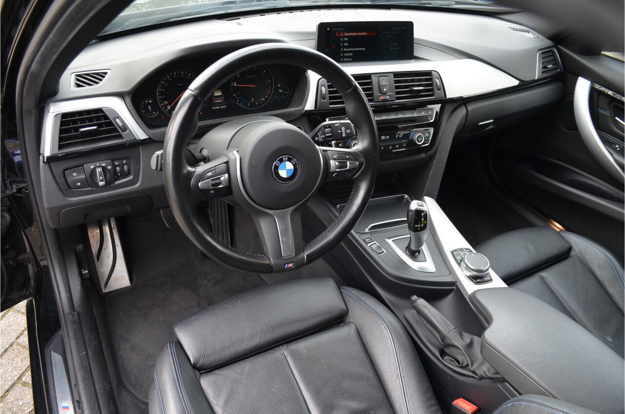 BMW 3-SERIE Touring 318i M Pakket Vol Leer St.verw. Elek. Achterklep Zwarte Raamlijsten Led Koplamp.