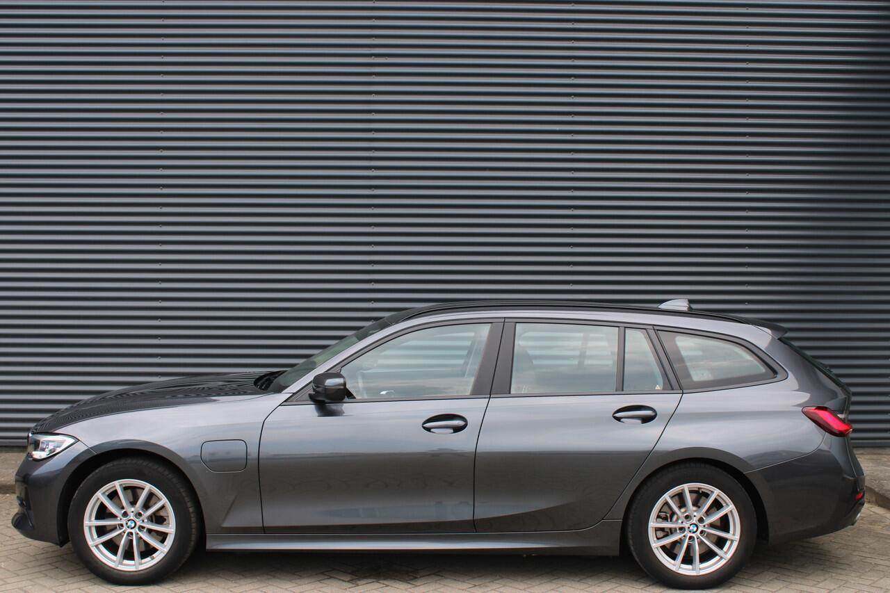 BMW 3-SERIE Touring 320e Business Edition Plus Leer Full-Led Virtual-Cockpit