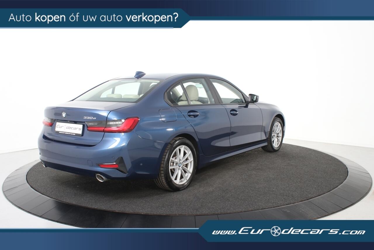BMW 3-SERIE 330e Business Edition Plus *1ste Eigenaar*Navigatie*Park assist*