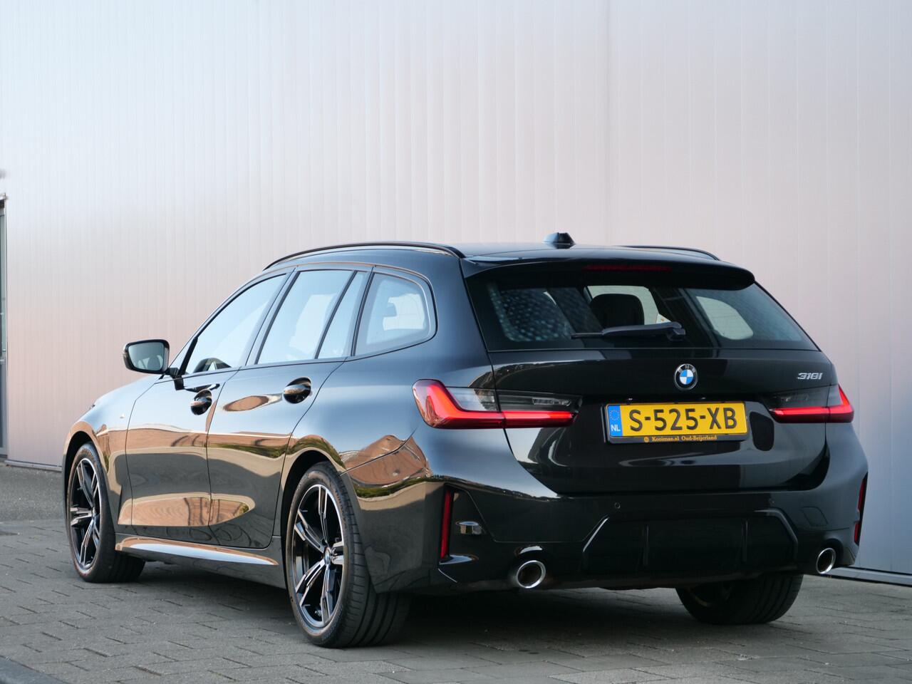 BMW 3-SERIE Touring 318i M-Sport 157 Pk Automaat Navigatie / DAB / Apple Carplay / Leer / M-pakket