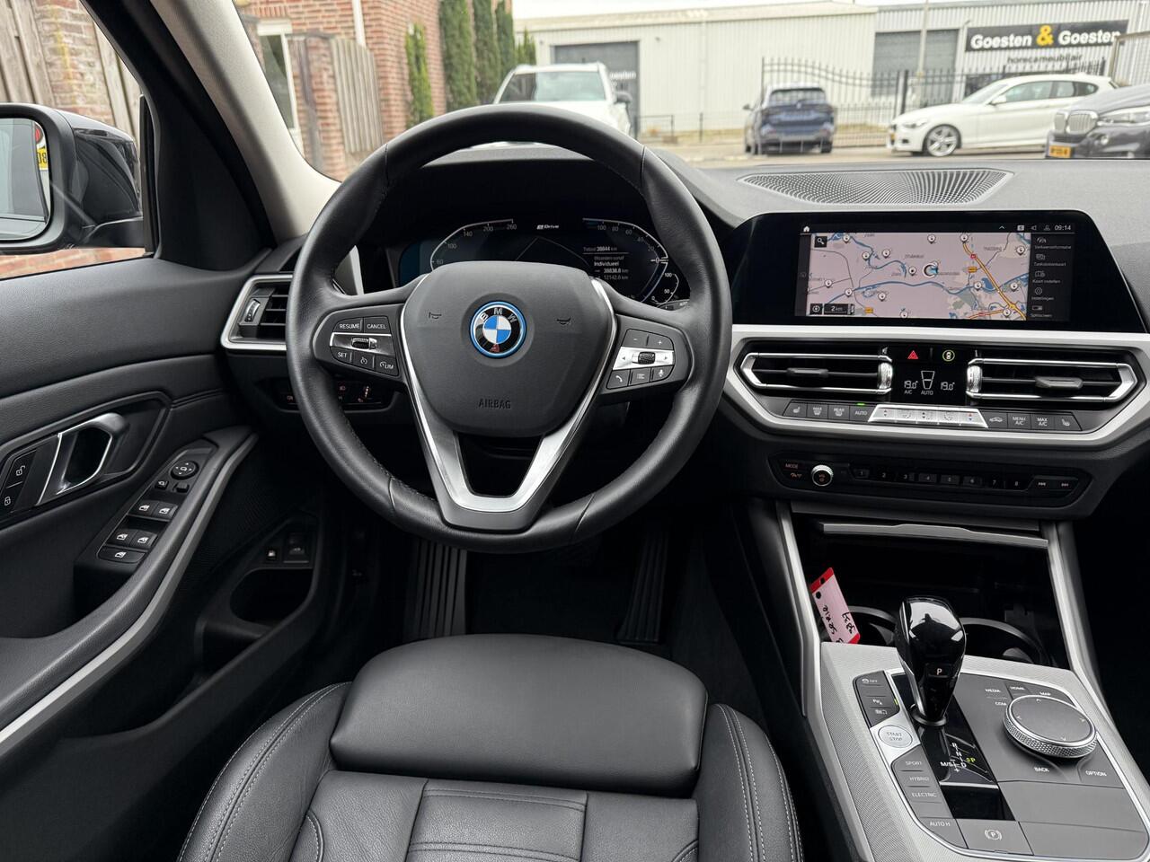 BMW 3-SERIE Touring 320e Business Edition Plus Wide Screen