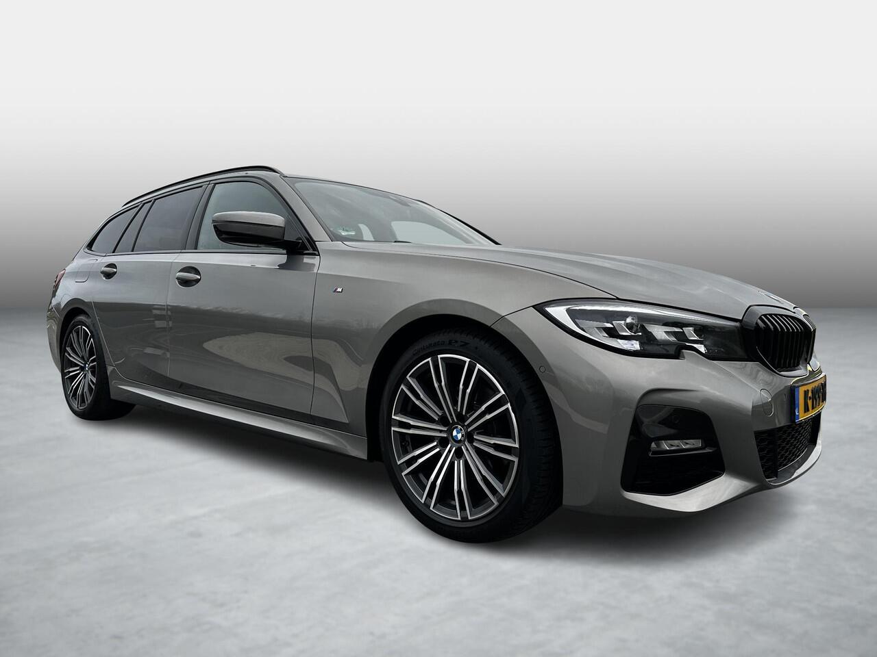 BMW 3-SERIE Touring 320i Corporate Executive | M-Sport onderstel | Sporstoelen | Trekhaak |