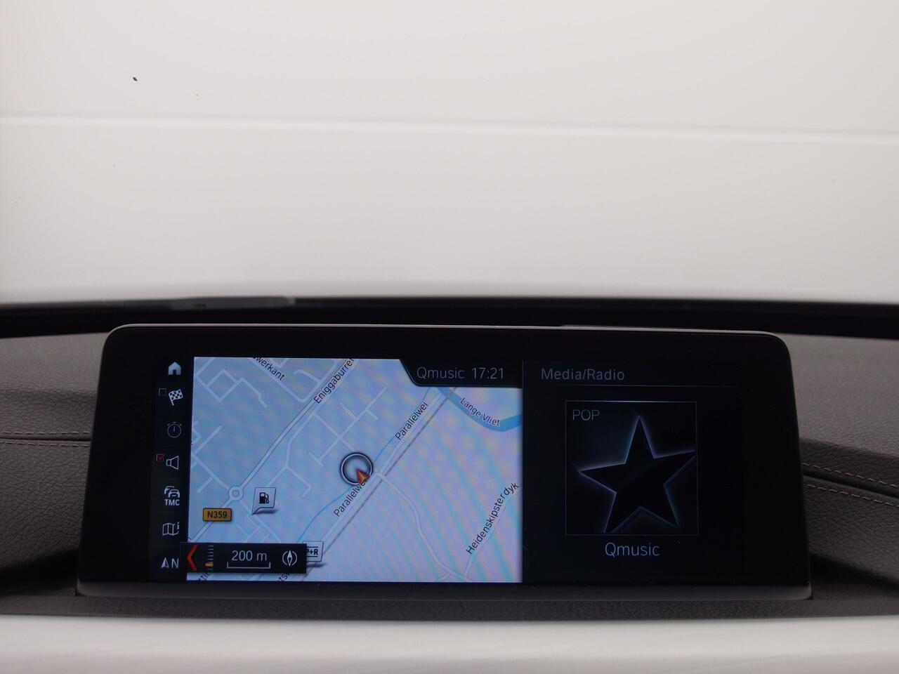 BMW 3-SERIE Touring 318i M Sport Corporate Lease AUTOMAAT / TREKHAAK / FULL LED / NAVI / CLIMA / STOELVERW / PDC / NL-AUTO