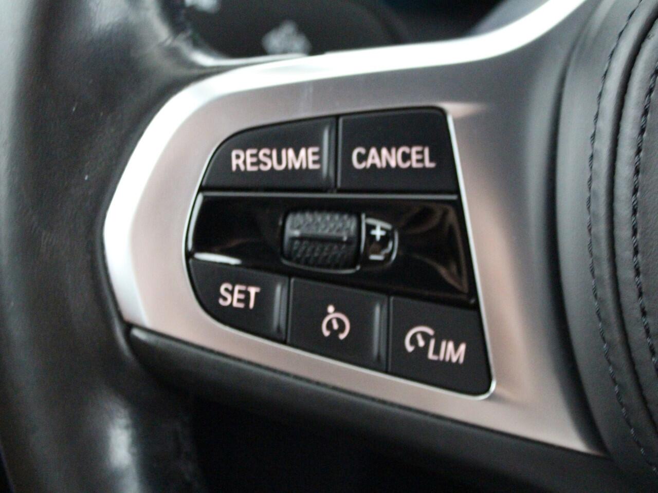 BMW 3-SERIE 330e eDrive Edition | Navi | Carplay | Leer | Cruise | PDC V+A | *