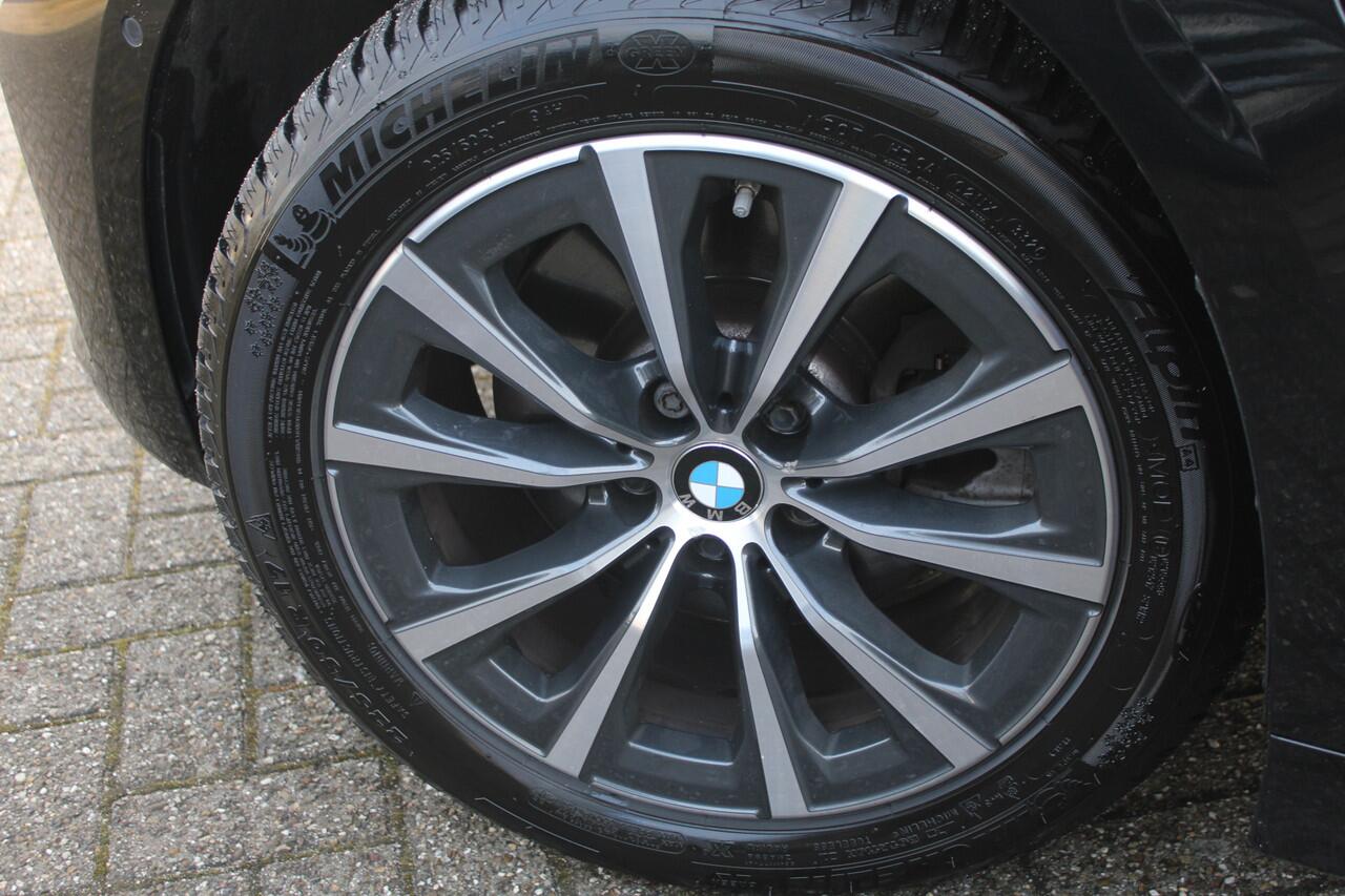 BMW 3-SERIE Touring 320e Business Edition Plus PANORAMADAK LEDER CARPLAY CAMERA