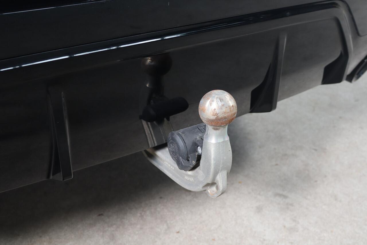 BMW 3-SERIE Touring 320e M-Sport NL-Auto!! Elek.Trekh. I Pano I Sfeer