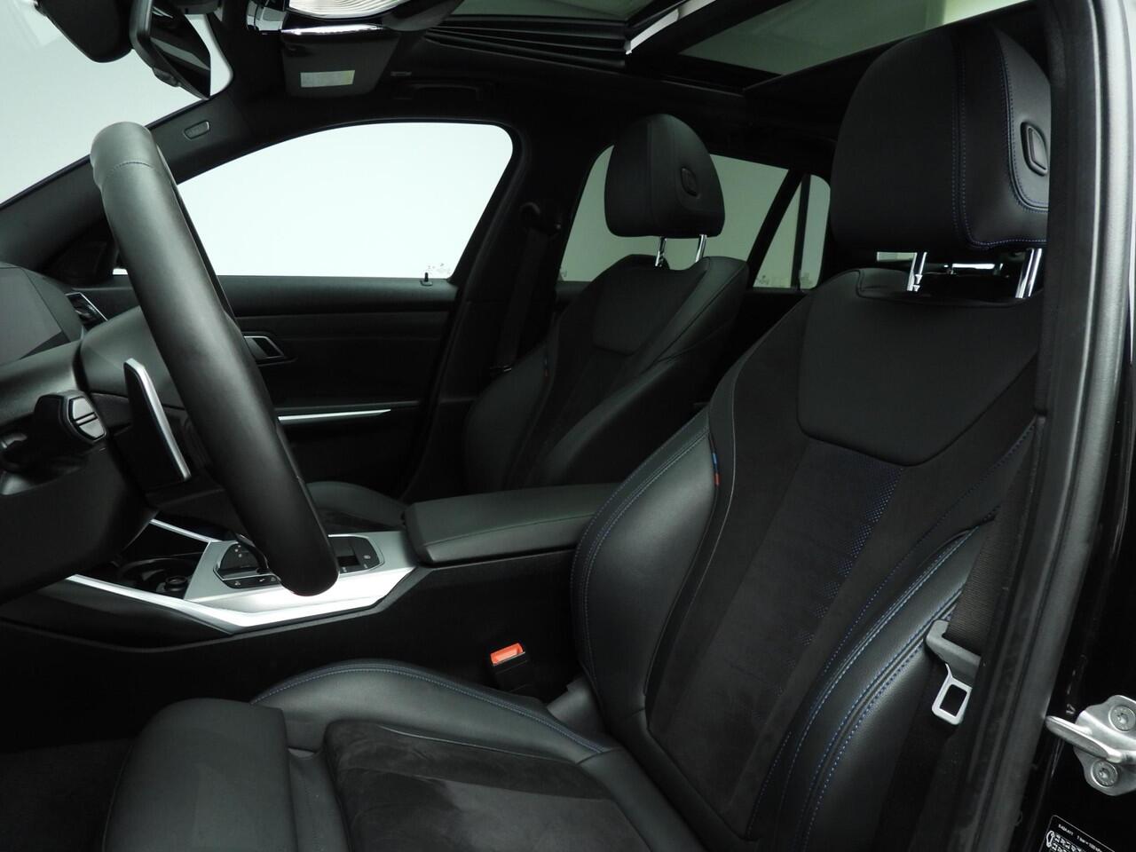 BMW 3-SERIE Touring 318i | M-Sportpakket | LED | Navigatie | Schuifdak | Sportstoelen | DAB | Hifi speakers | Alu 18 inch