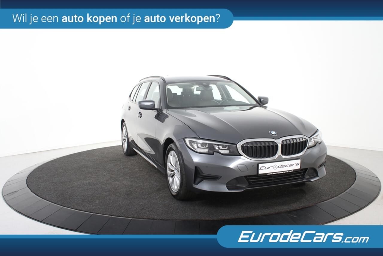 BMW 3-SERIE Touring 320i *1ste Eigenaar*Leer*Navigatie*Trekhaak*
