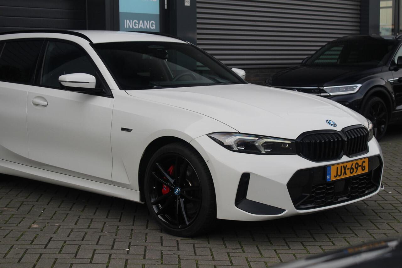BMW 3-SERIE Touring 320e M-sport | 97% SOH | Adaptieve Cruise | BLIS | HUB | Pro pakket | Keyless | 19 Inch