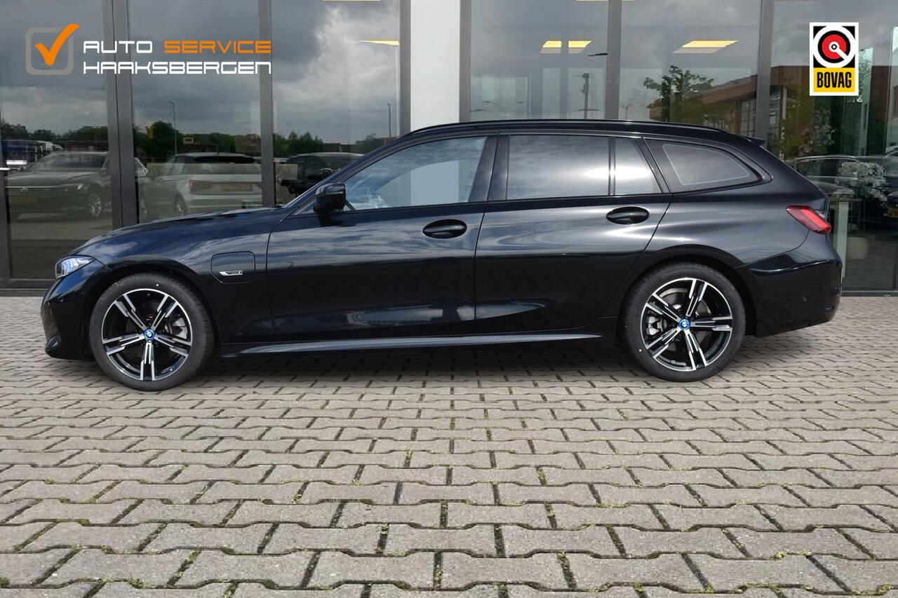 BMW 3-SERIE Touring 330e M Pakket | Led | ACC | Camera |