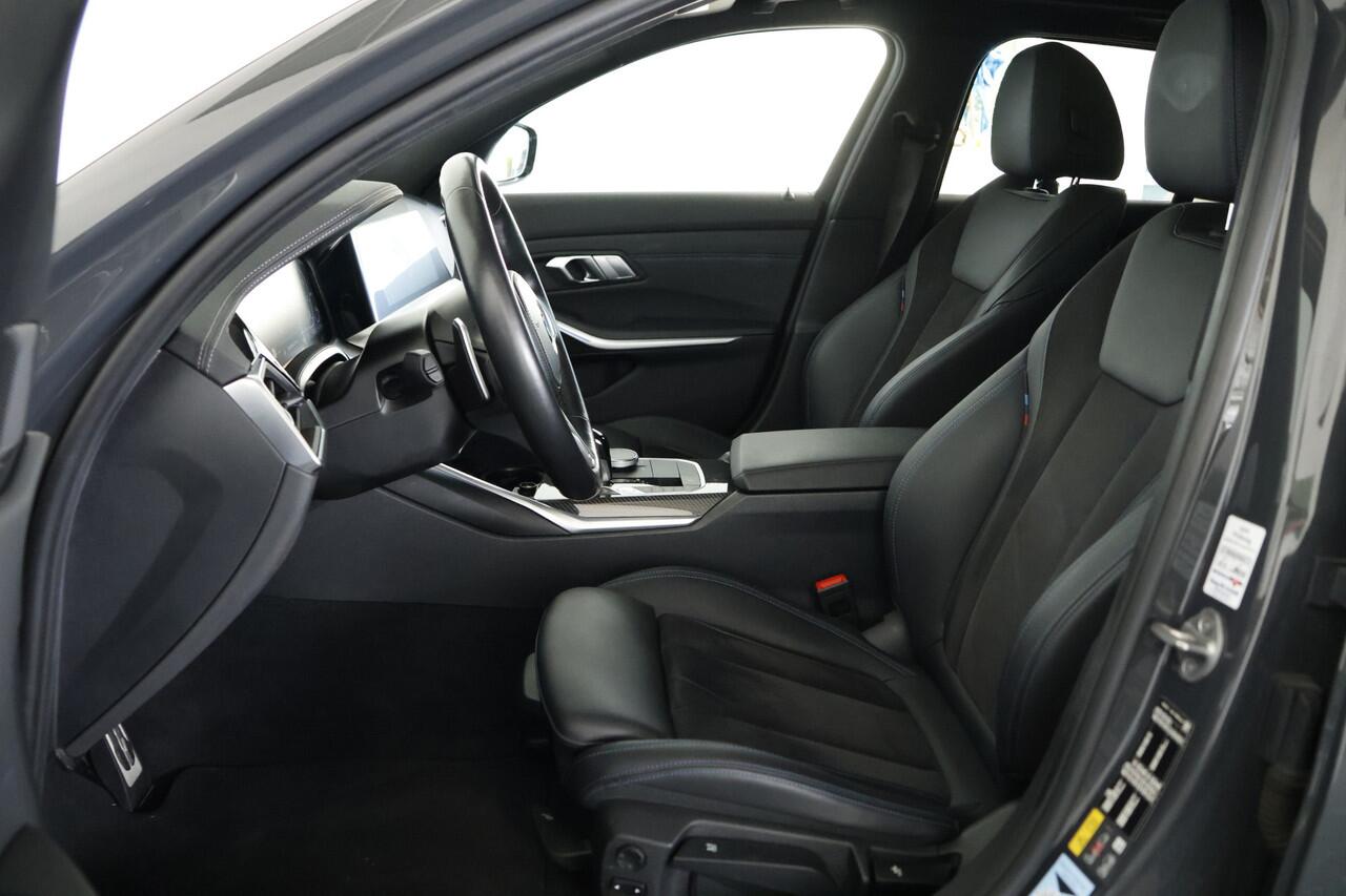 BMW 3-SERIE Touring 330e xDrive M-Sport / Panorama / ACC / Cam / Carbon / CarPlay