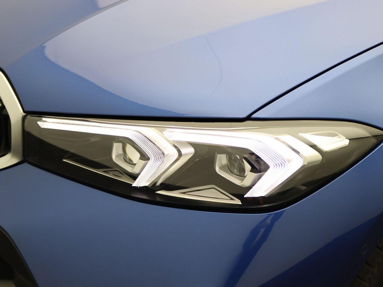 BMW 3-SERIE Sedan 330e High Executive