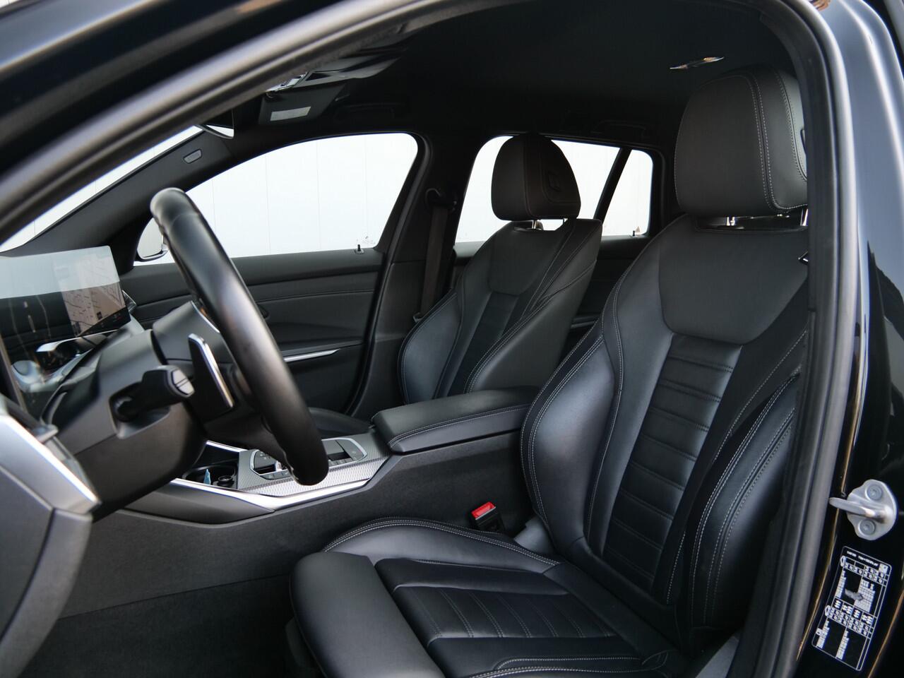 BMW 3-SERIE Touring 318i M-Sport 157 Pk Automaat Navigatie / DAB / Apple Carplay / Leer / M-pakket