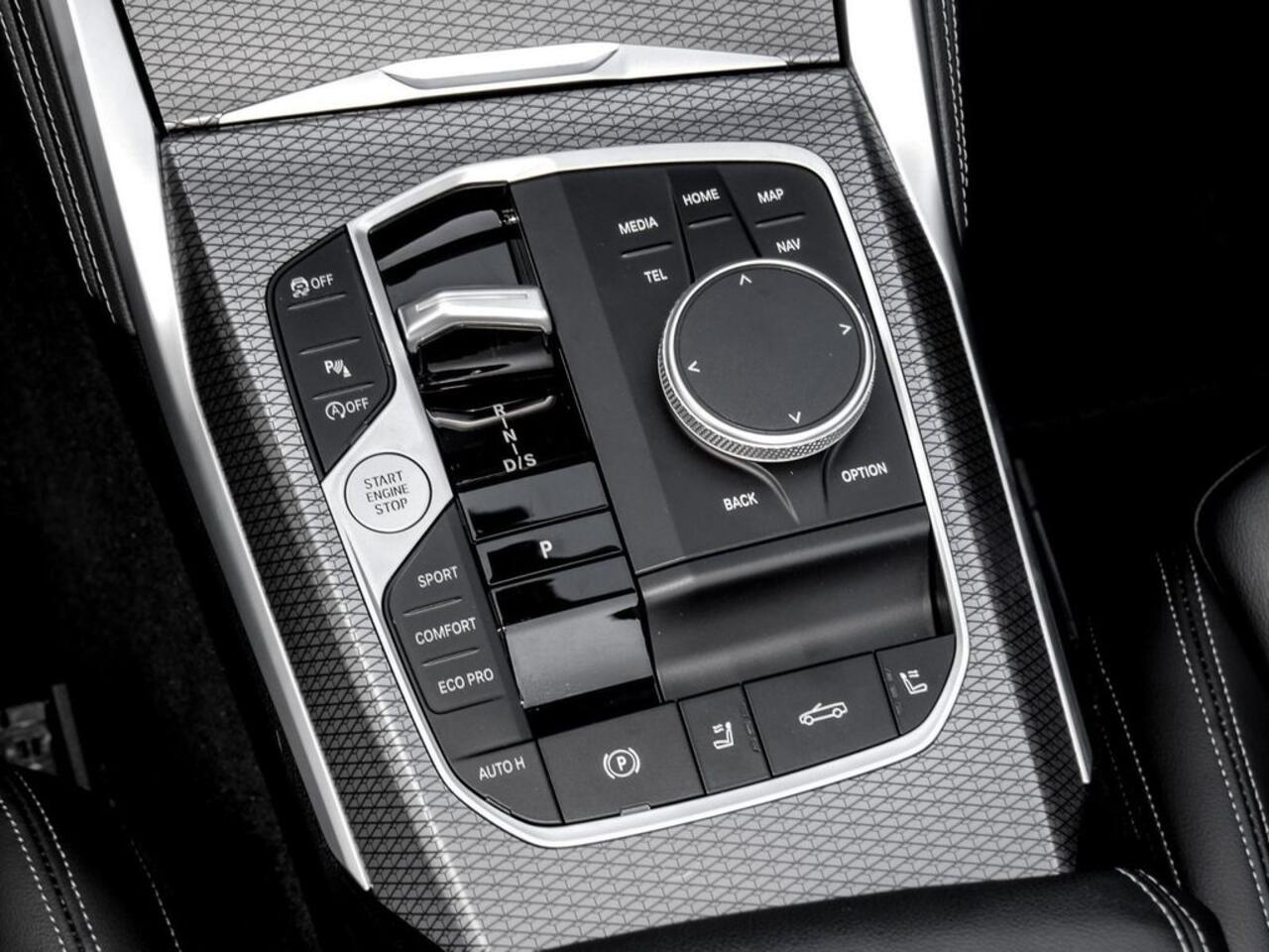 BMW 4-SERIE Cabrio 430i M-Sport ACC HEAD-UP LIVE COCKPIT SPORTSTOELEN STOELVERWARMING STUURVERWARMING