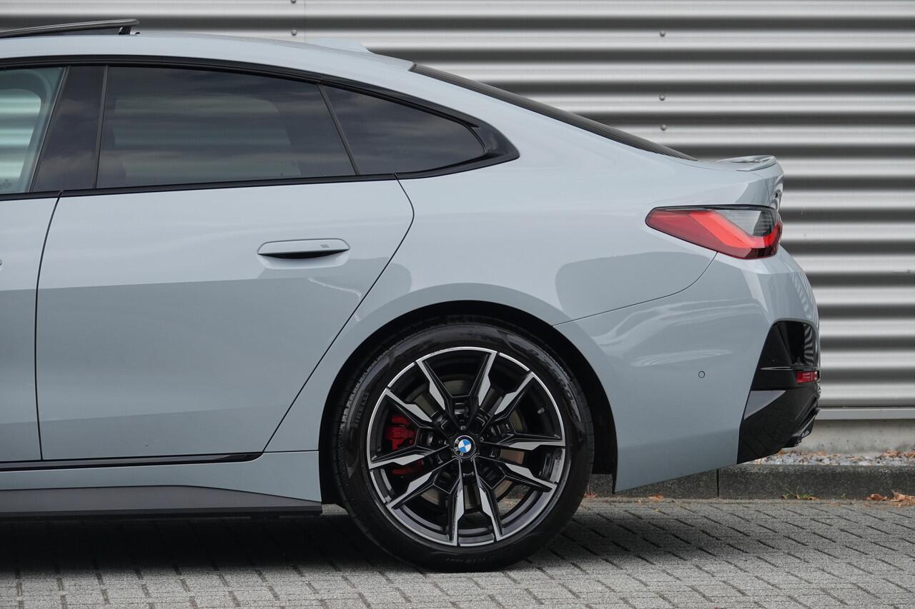 BMW 4-SERIE Gran Coupé M440i xDrive High Executive M Sport | Schuifdak | Trekhaak | Laser | H&K | HUD |