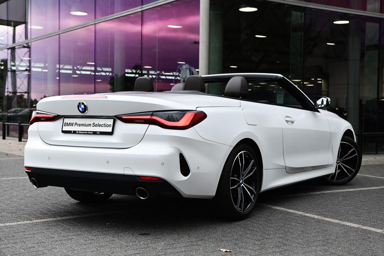 BMW 4-SERIE Cabrio 420i High Executive Automaat / Achteruitrijcamera / Parking Assistant / Live Cockpit Professional / Stoelverwarming / Cruise Control / 19" LMV
