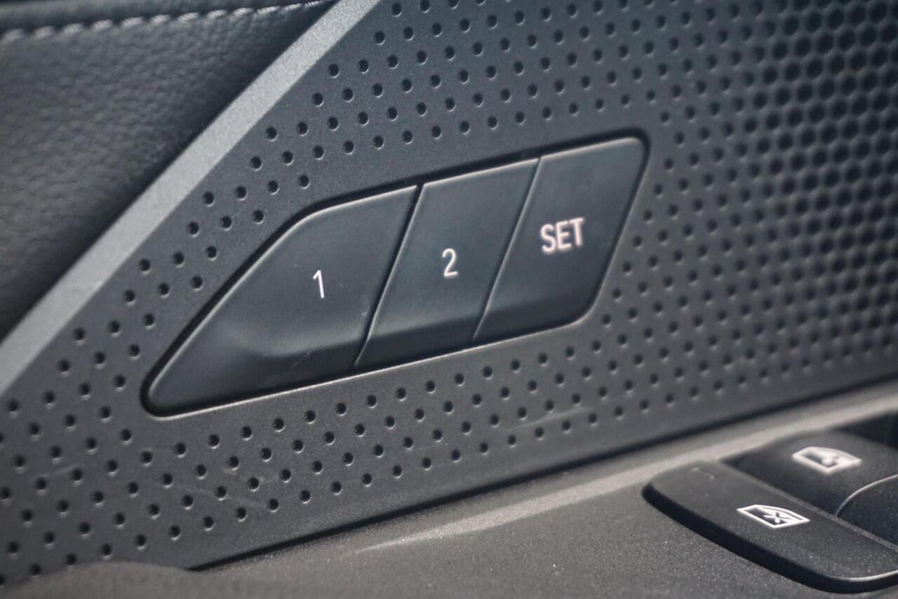 BMW 4-SERIE Gran Coupé M440i xDrive M Sportpakket Pro 19'' / HiFi / Elektrisch verstelbare stoelen / M Sportdifferentieel