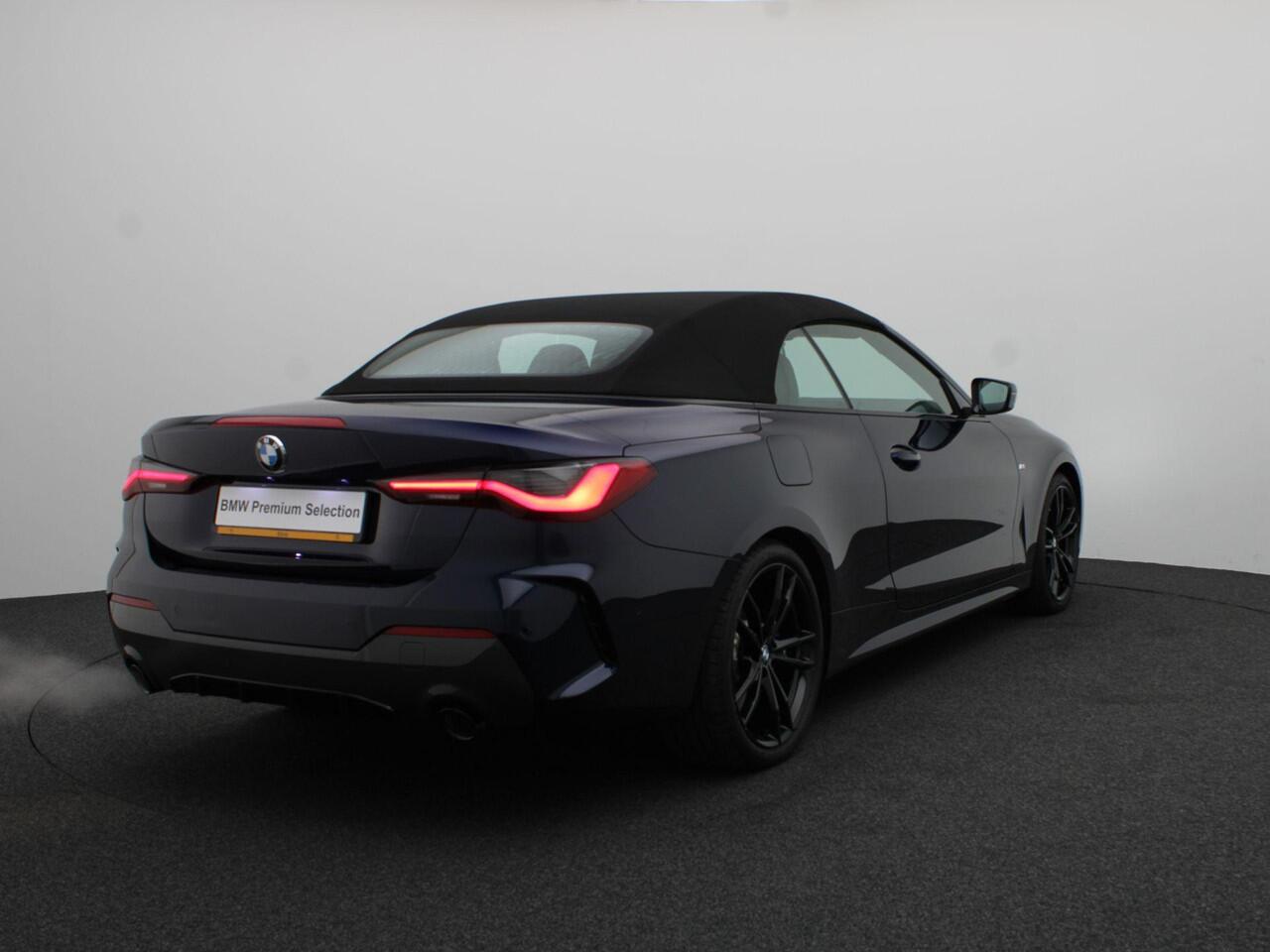 BMW 4-SERIE Cabrio 430i High Executive | M Sport Plus Pack | Audio Media Pack | Safety Pack | BMW Personal CoPilot Pack | Stuurwielrand Verwarmd | Driving Assistant Professional | Laserlight | Head-Up Display | Harman Kardon | 19''