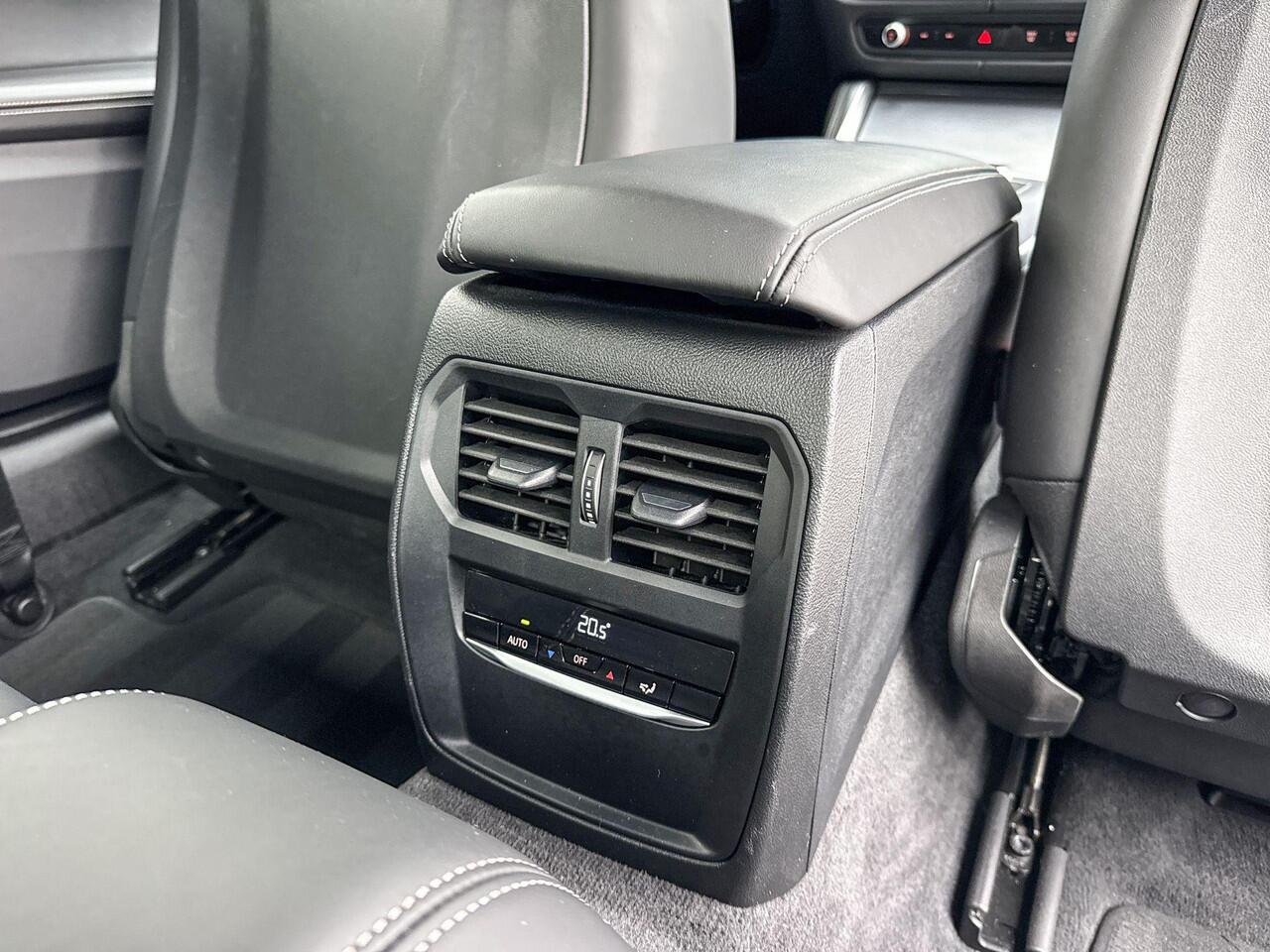 BMW 4-SERIE Cabrio 430i High Executive | M Sport | Trekhaak