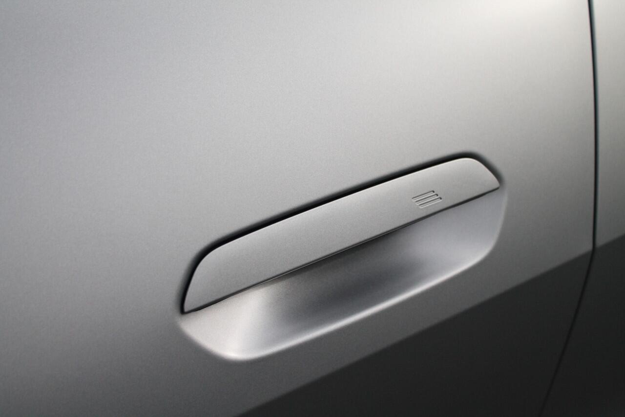 BMW 4-SERIE Gran Coupé M440i xDrive High Executive Automaat / Schuif-kanteldak / Trekhaak / Adaptieve LED / M Adaptief onderstel / Parking Assistant Plus / Comfort Access