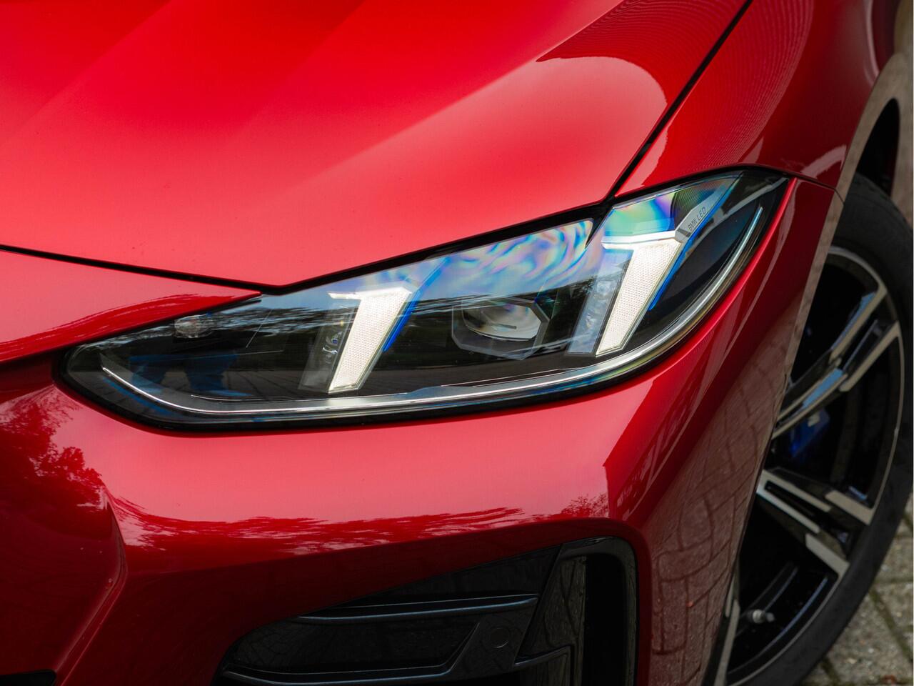 BMW 4-SERIE Cabrio M440i xDrive - LCI - Air Collar - Driving Ass Prof - Harman-Kardon