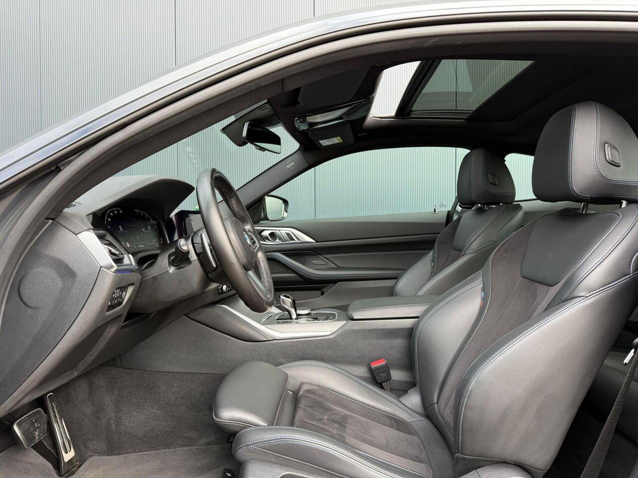 BMW 4-SERIE Coupé 430i M-Sport / Leder / Pano / Camera