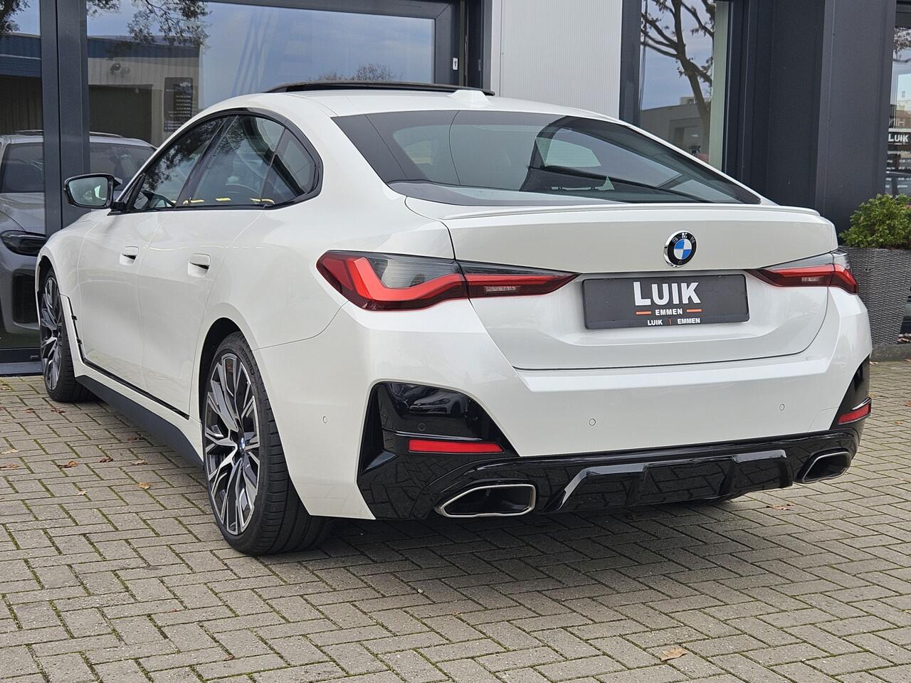BMW 4-SERIE Gran Coupé 440i High Executive M-Sport + LASER + INDIVIDUAL + SCHUIFDAK + HARMAN KARDON + KEYLESS