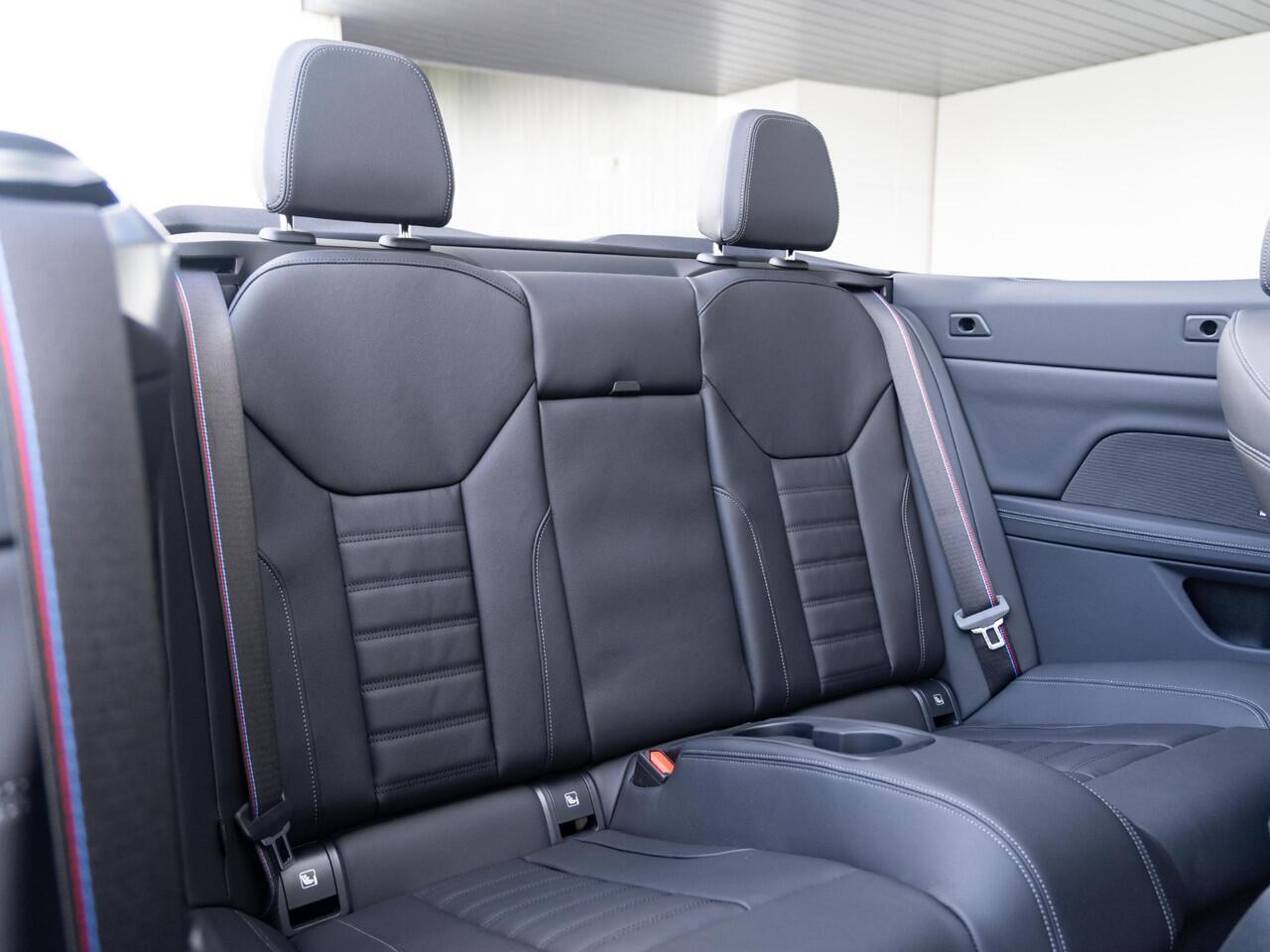 BMW 4-SERIE 430i xDrive Cabrio | M Sportpakket Pro | Innovation Pack | Comfort Pack