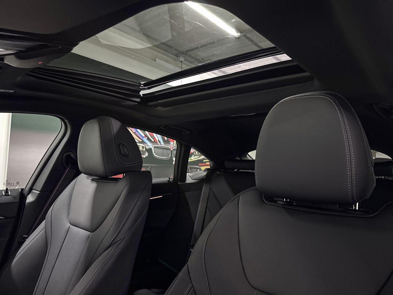 BMW 4-SERIE Gran Coupé 420i | M-Sport Pro | Comfort Pack | Harman/Kardon | Schuif-/kanteldak | Comfort Access | Trekhaak | Selections