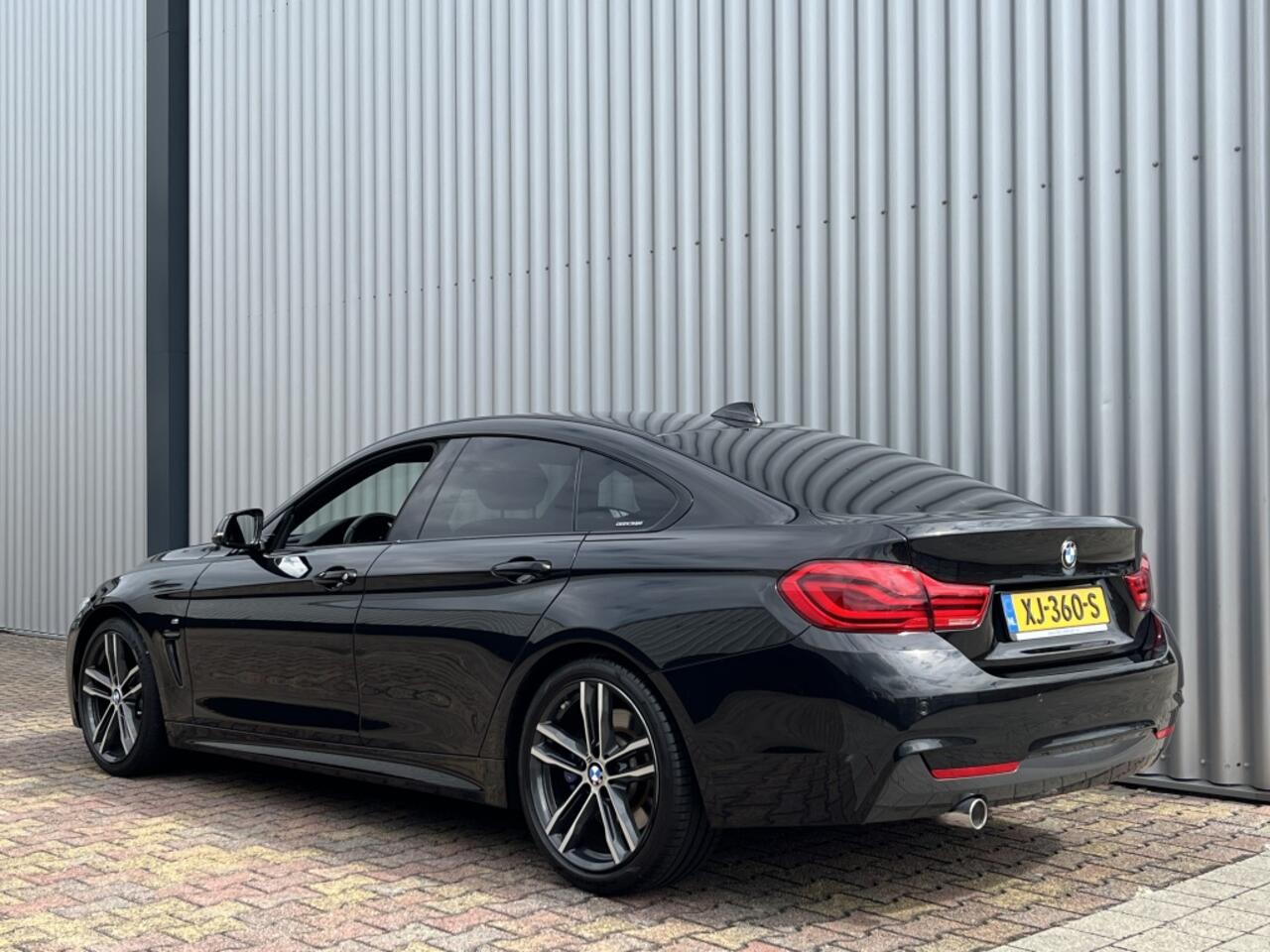BMW 4-SERIE 418i High Executive M-Sport | Panorama Dak | HUD | Harman Kardon