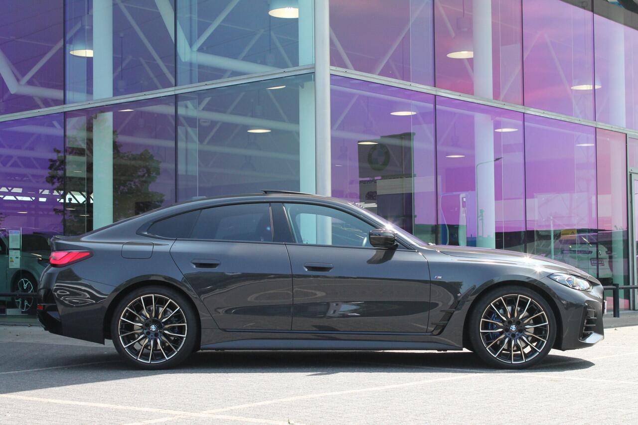 BMW 4-SERIE Gran Coupé M440i xDrive High Executive Automaat / Schuif-kanteldak / Laserlight / M Adaptief onderstel / Parking Assistant Plus / Comfort Access