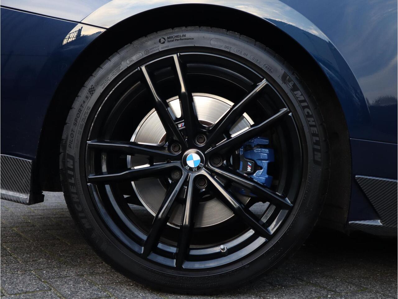 BMW 4-SERIE Coupé 430i High Executive M Sport / Automaat / Laser LED / Sportstoelen / 19 Inch / HarmanKardon / Head Up Display /