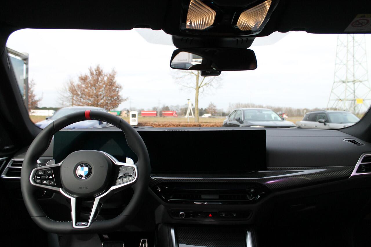 BMW 4-SERIE Gran Coupé M440i xDrive High Executive Automaat / Schuif-kanteldak / Trekhaak / Adaptieve LED / M Adaptief onderstel / Parking Assistant Plus / Comfort Access