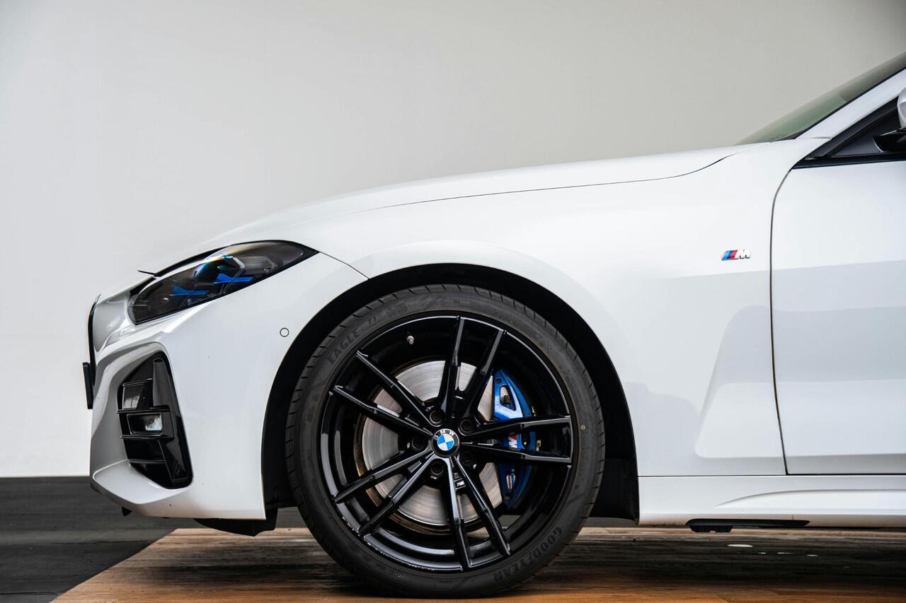 BMW 4-SERIE Cabrio 430i High Executive M Sport - Elektrisch verwarmde voorstoelen - Windscherm - Air collar - Comfort Access - Driving Assistant Professional - Active Guard Plus - Head up - Harman Kardon -