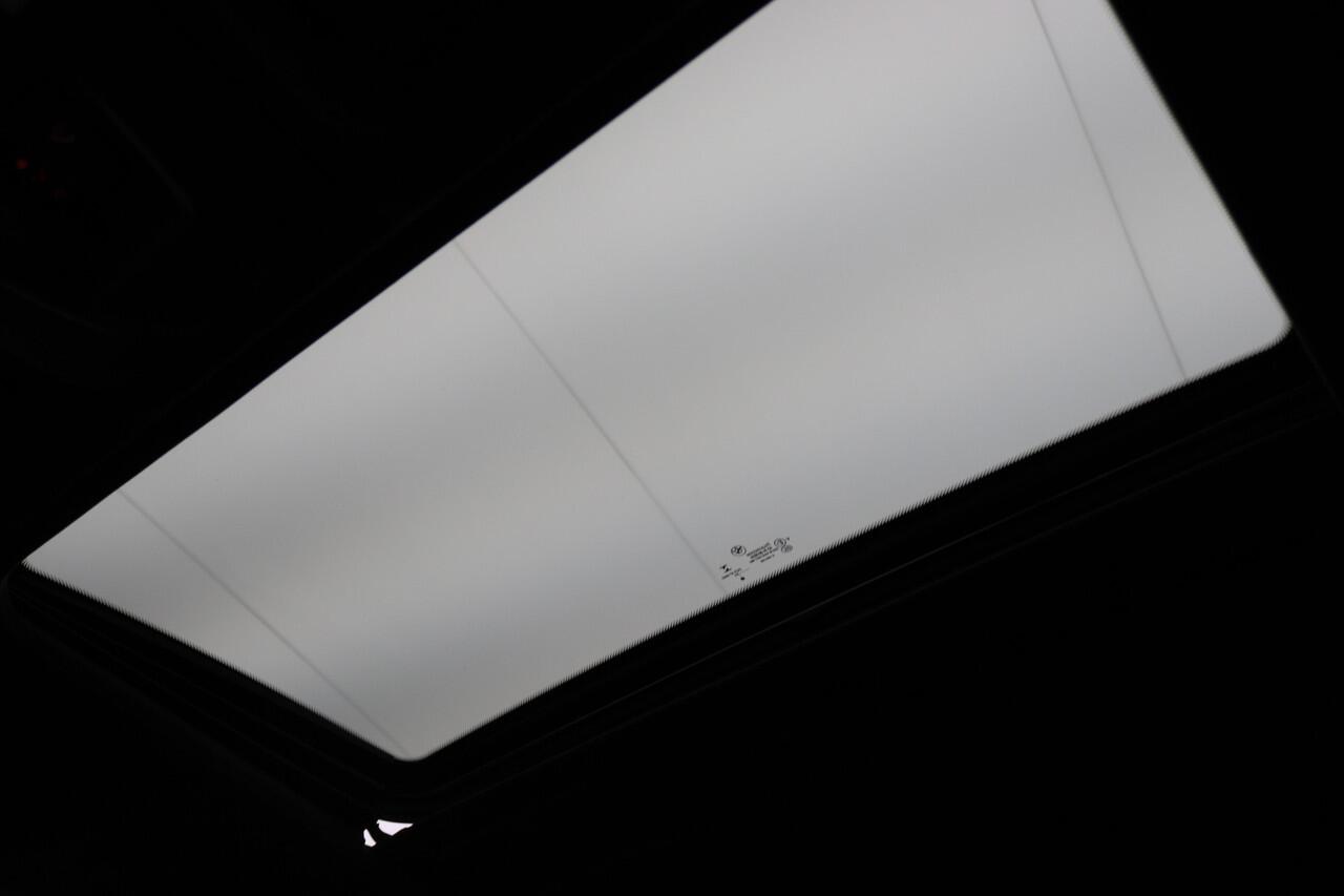 BMW 4-SERIE Gran Coupé 418i Executive Edition M Sport Leer, Schuif-/Kanteldak, Head-Up, Camera, Navigatie, PDC