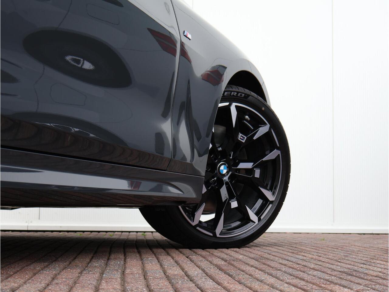 BMW 4-SERIE 420i Cabrio | M Sportpakket Pro | Innovation Pack | Comfort Pack