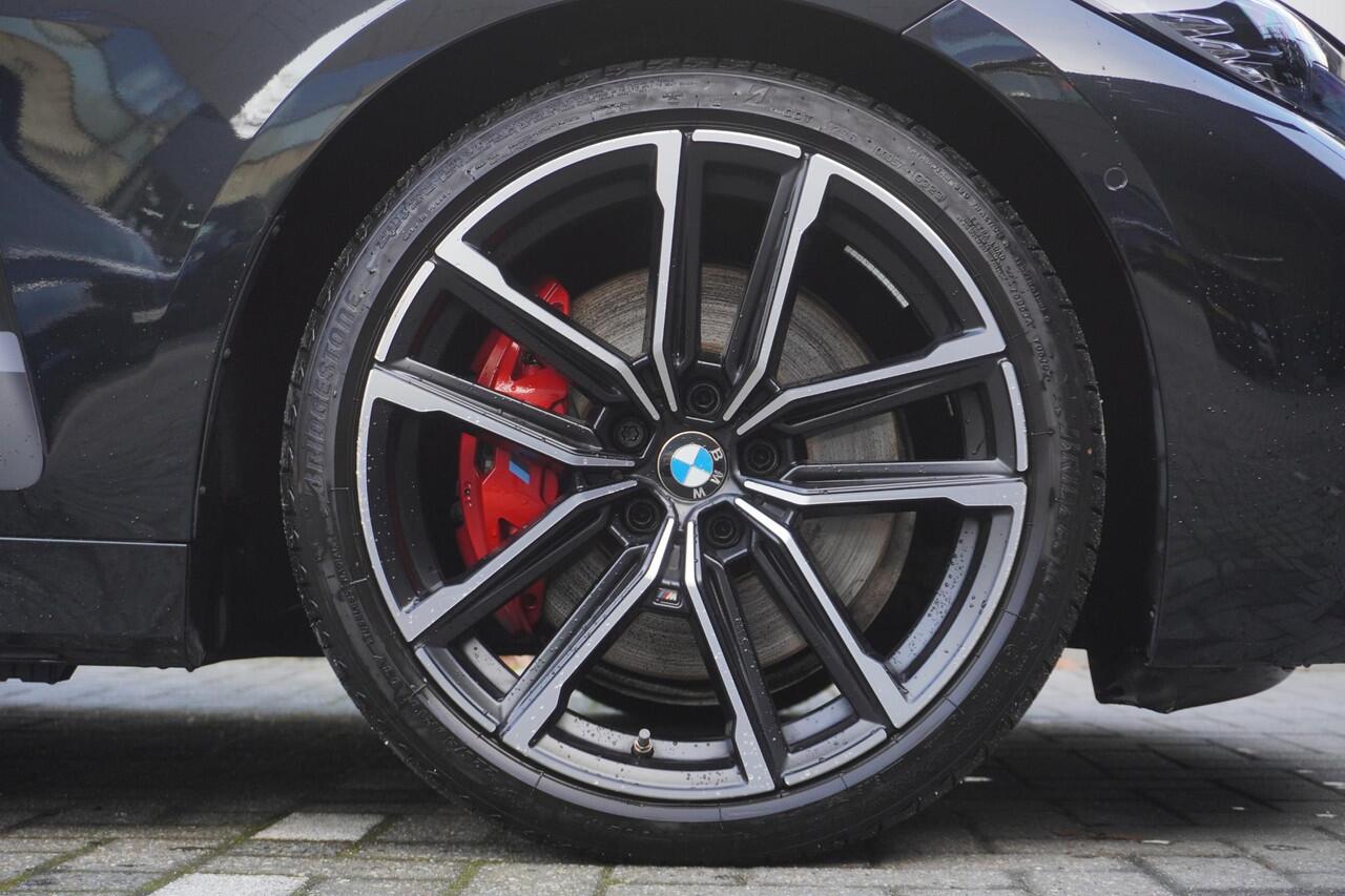 BMW 4-SERIE Coupé 430i M Sportpakket Pro | High Executive | Elektrisch bediend glazen schuif-/kanteldak | Parking Assistant Plus | HiFi System | Elektrisch verstelbare stoelen