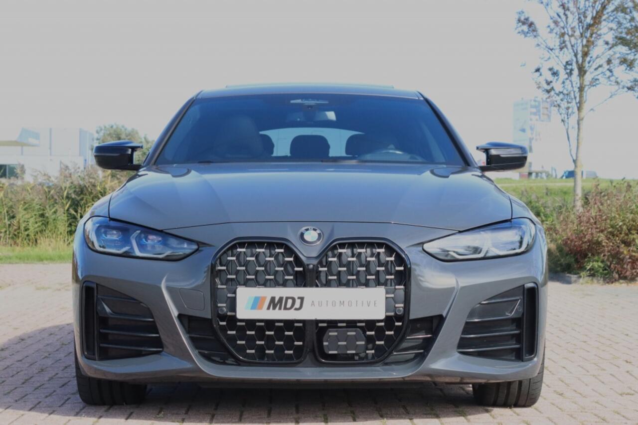 BMW 4-SERIE M440i xDrive 374PK Pano M Stoelen Laser ACC -VOL-