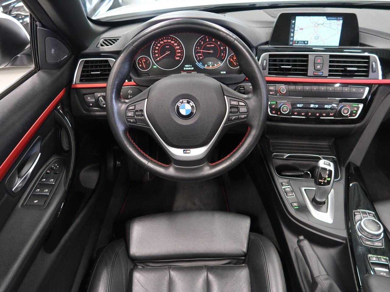 BMW 4-SERIE Cabrio 420i Sportline Leer Nekverwarming Sportstoelen Zeer nette auto Boekjes aanwezig Harman/Kardon PDC Lage kilometerstand Stuurwiel verwarmd Airco-ecc Cruise control LED Bluetooth Sportline